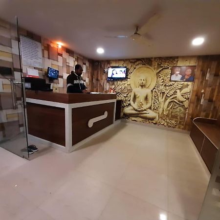 Hotel Vashishta Inn Paderu Eksteriør bilde